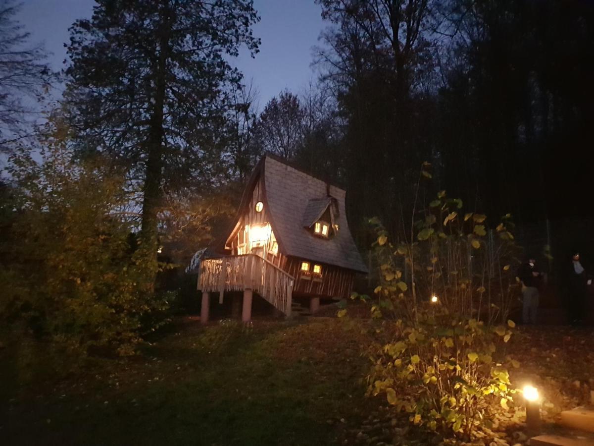 Hexenhaeuschen Am Waldrand Annweiler am Trifels Exterior foto